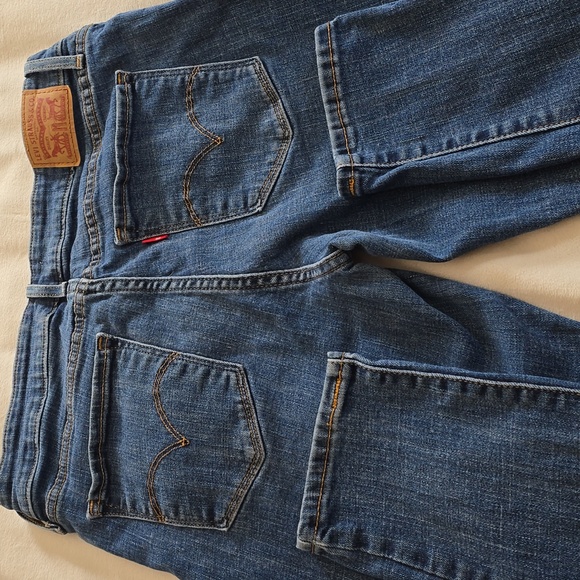 Levi's 711 Skinny Jean - Picture 4 of 7